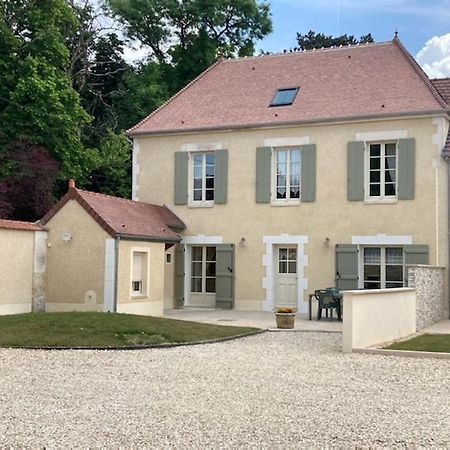 Gite Les Auregats Maligny Exterior foto
